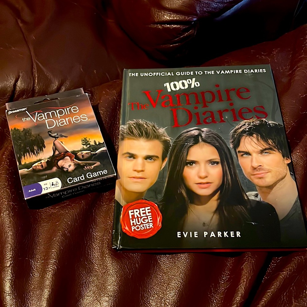 The unofficial guide to the Vampire Diaries🥰❣️ and the VD card game❣️😍💝